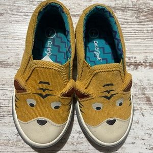 Cat & jack shoes for toddler kids size 7